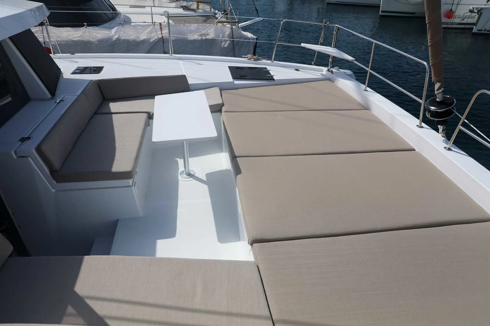 Charter a 12.85m Catamaran Bali 4.2 in Marmaris - Fotoğraf 4