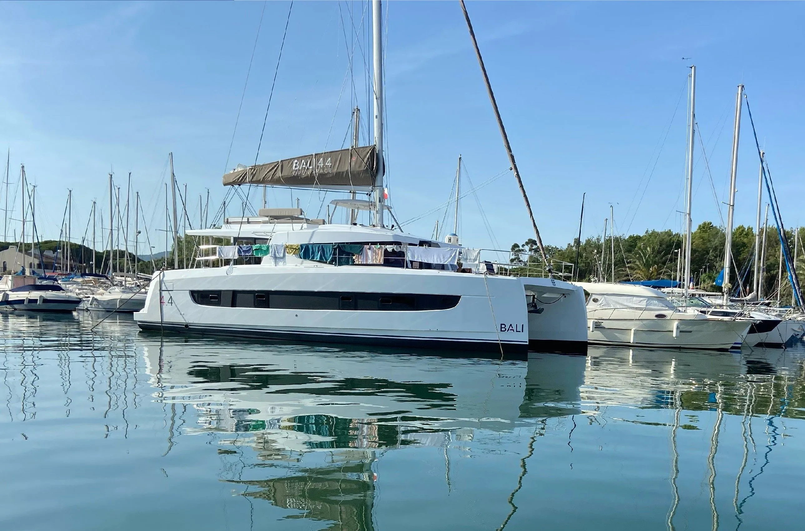 Rent a 13.09m Catamaran in Turgutreis - Fotoğraf 5