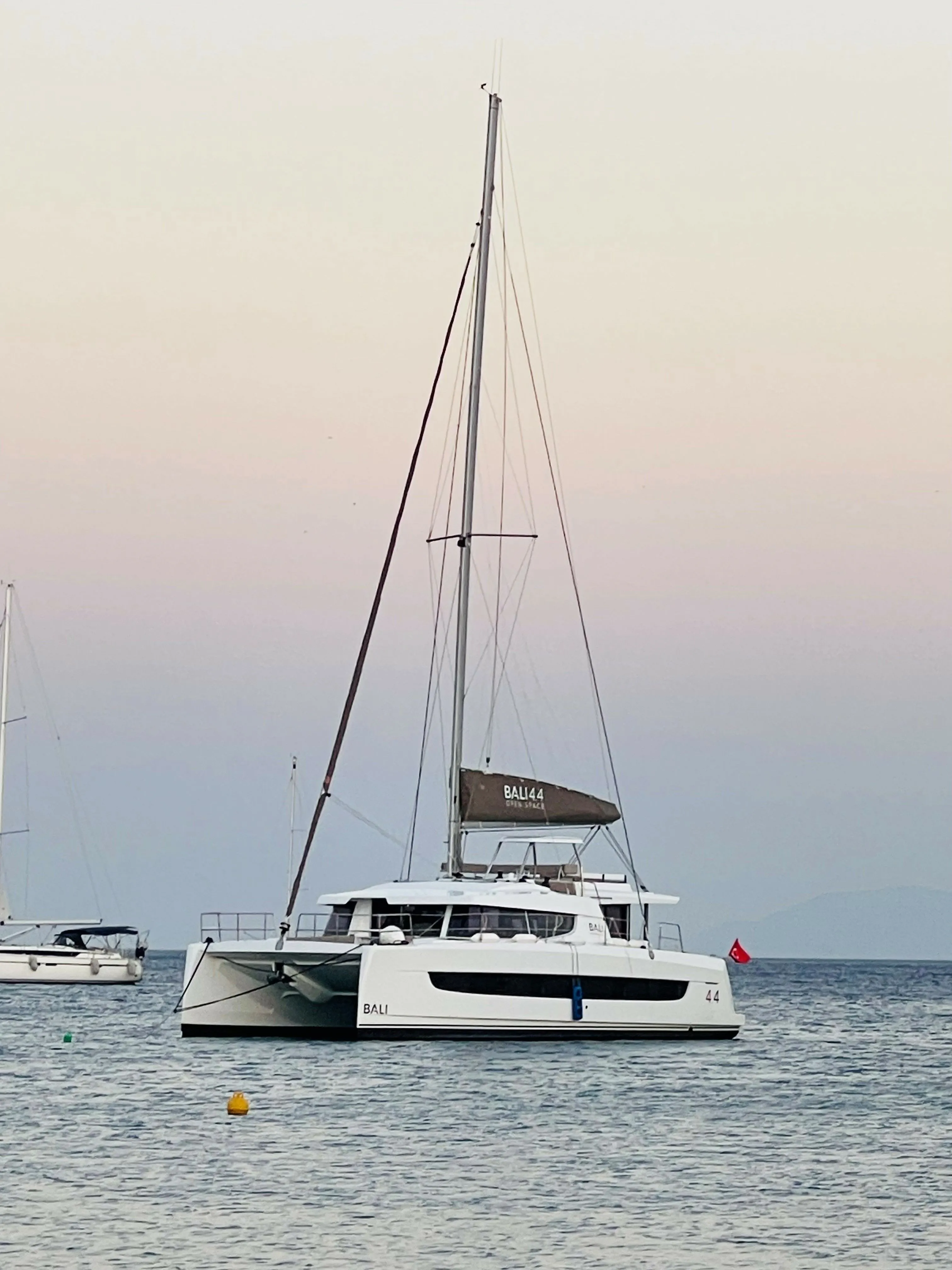 Rent a 13.09m Catamaran in Turgutreis - Fotoğraf 3