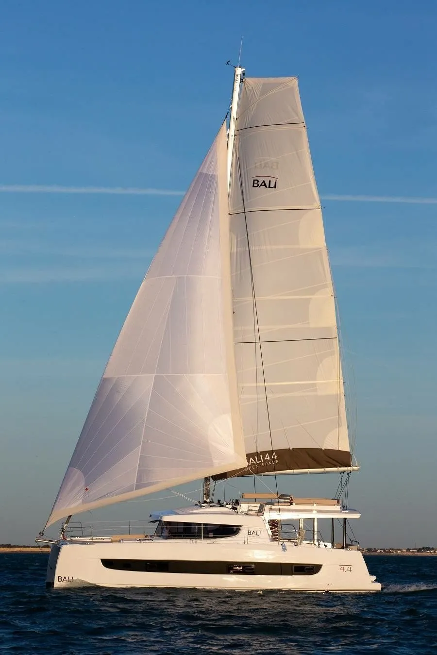 Rent a 13.5m Bali 4.4 Catamaran in Göcek - Fotoğraf 5
