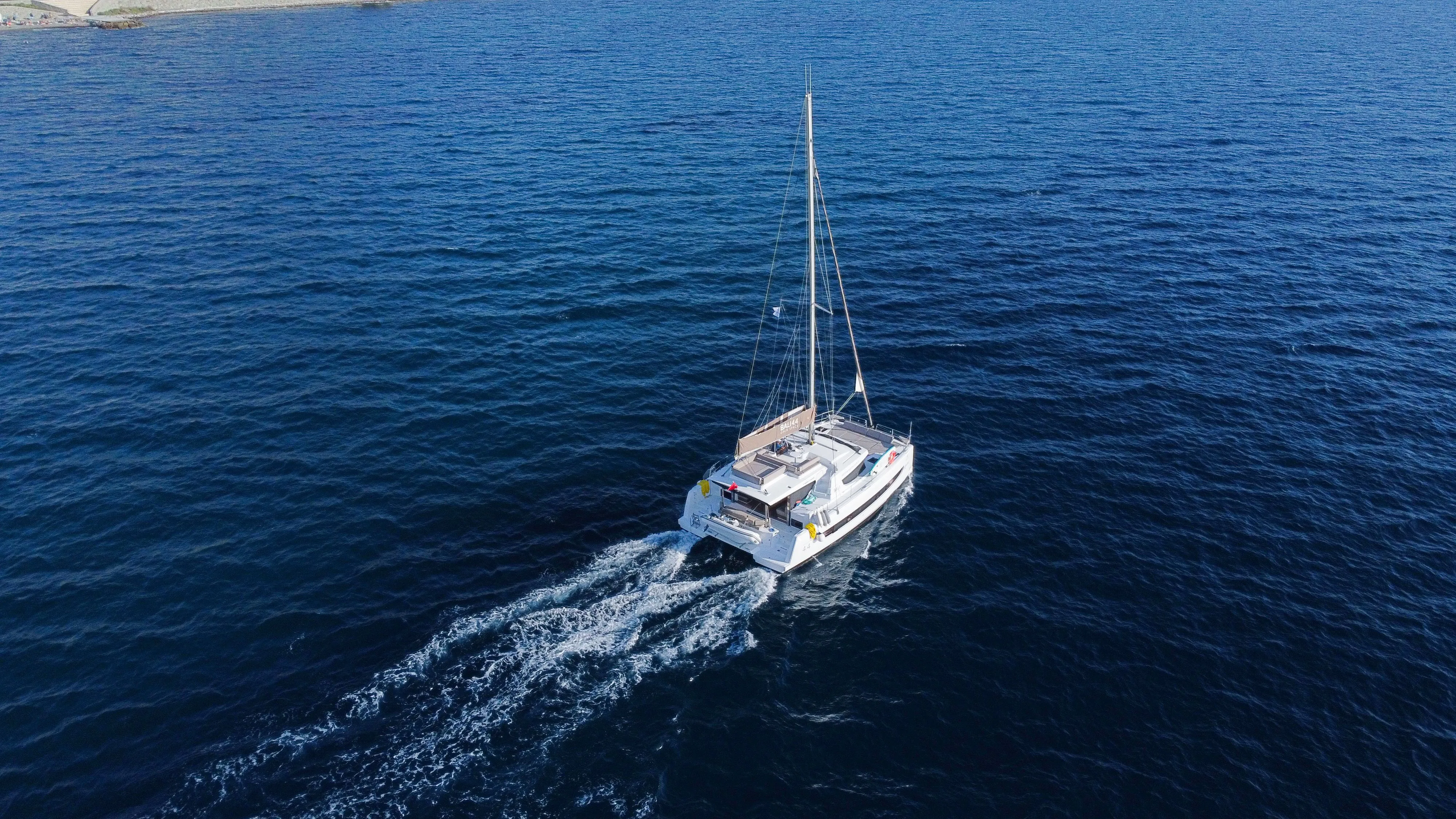 Rent a 13.75m Catamaran Bali 4.4 in Göcek - Fotoğraf 3