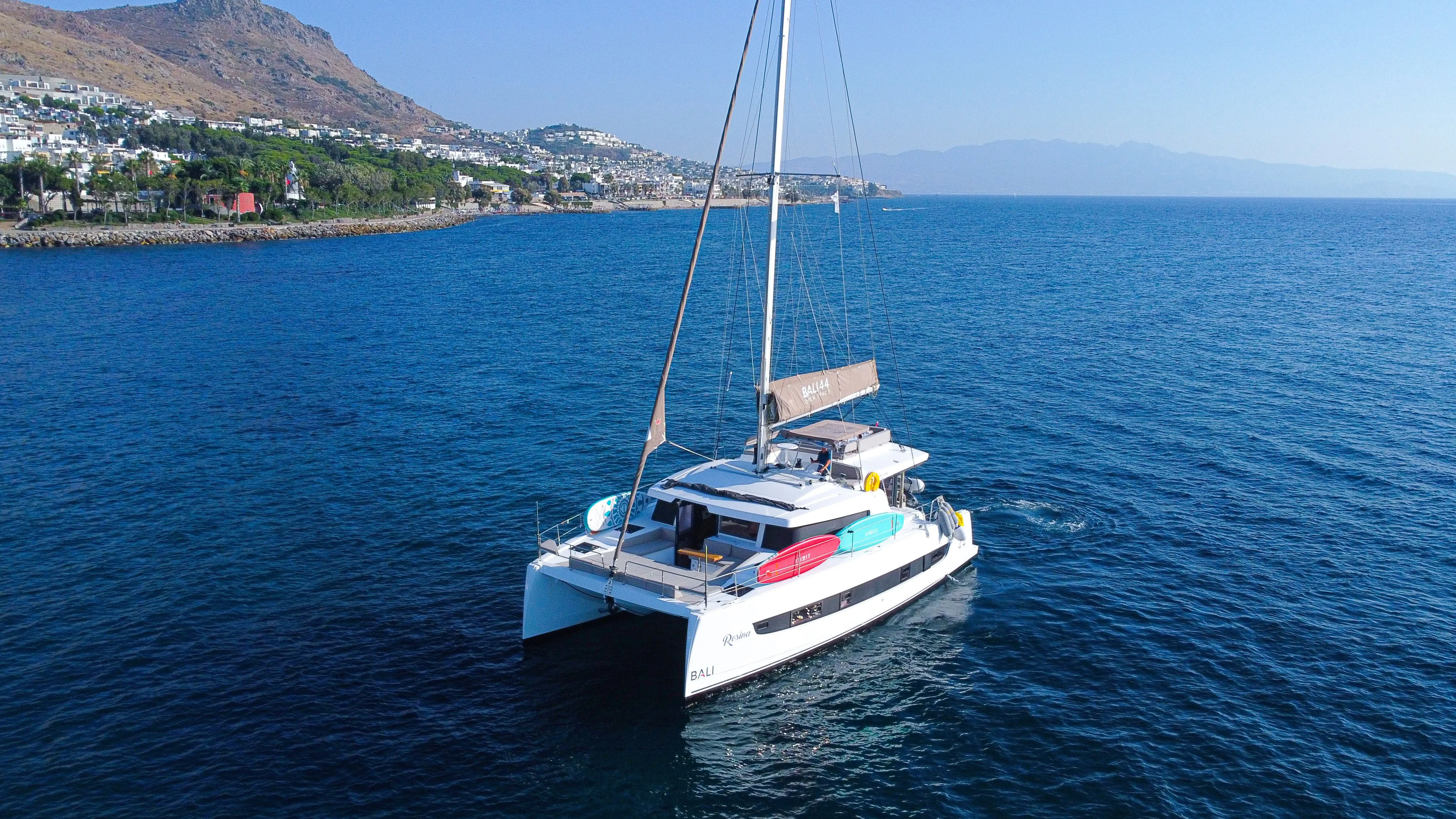 Rent a 13.75m Catamaran Bali 4.4 in Göcek - Fotoğraf 1