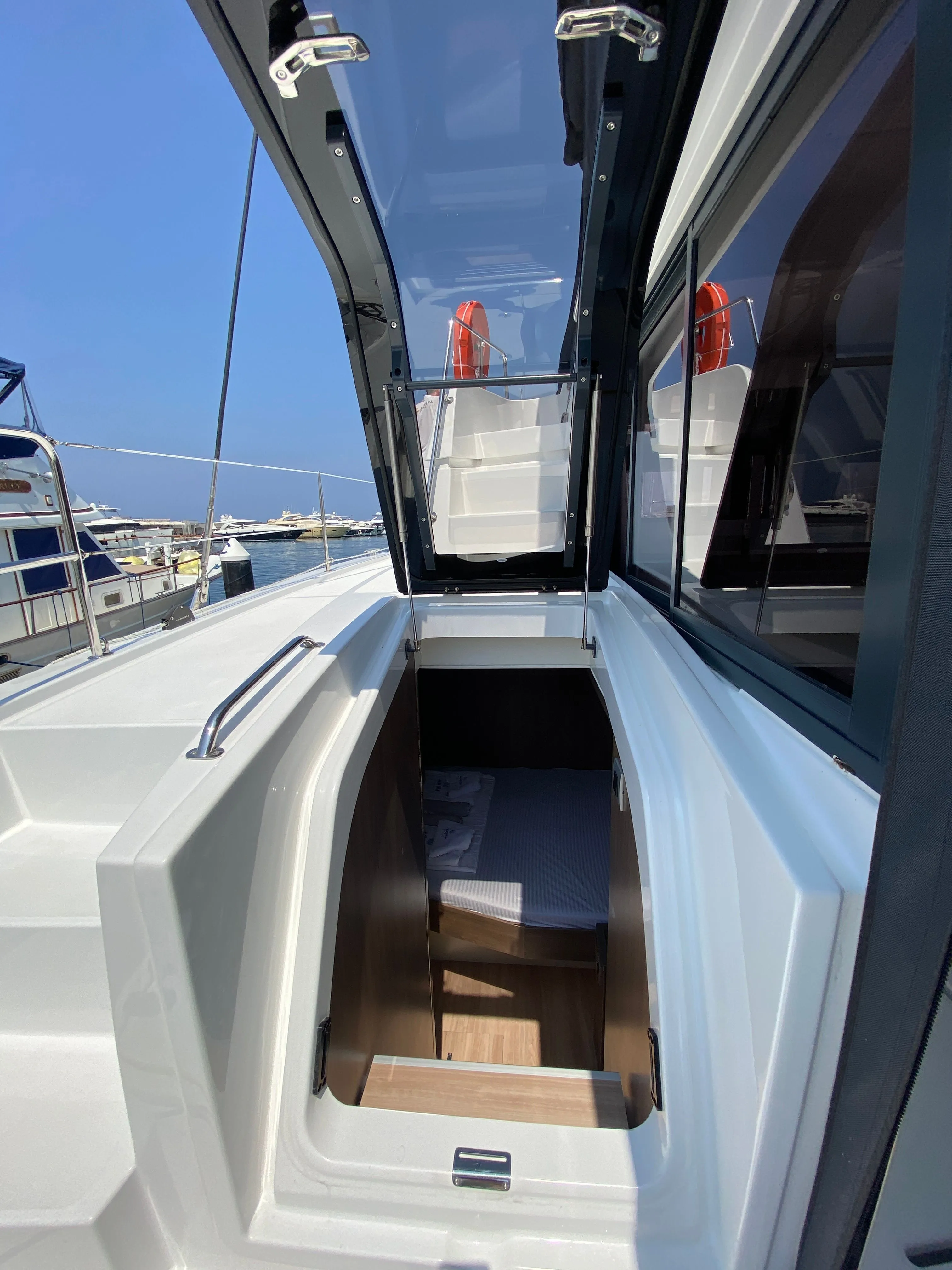 Charter a 14.28m Catamaran in Göcek - Fotoğraf 4