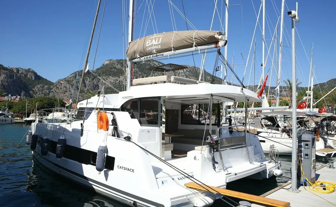 Göcek 12.31m Kiralık Bali Catspace Katamaran - Fotoğraf 1