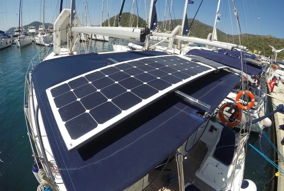 Rent a 12.99m Bavaria 42 Cruiser Sailing Yacht in Göcek - Fotoğraf 3