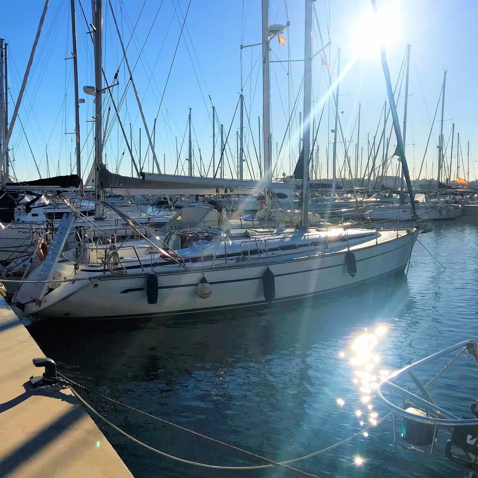 Marmaris 13.94m Kiralık Bavaria 44 Yelkenli Yat - Fotoğraf 3