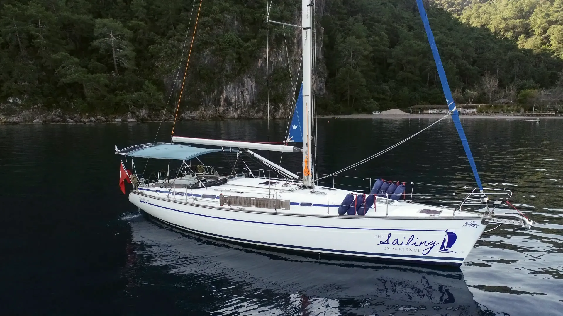 Fethiye 13.95m Kiralık 4 Kabinli Yelkenli Yat - Fotoğraf 1