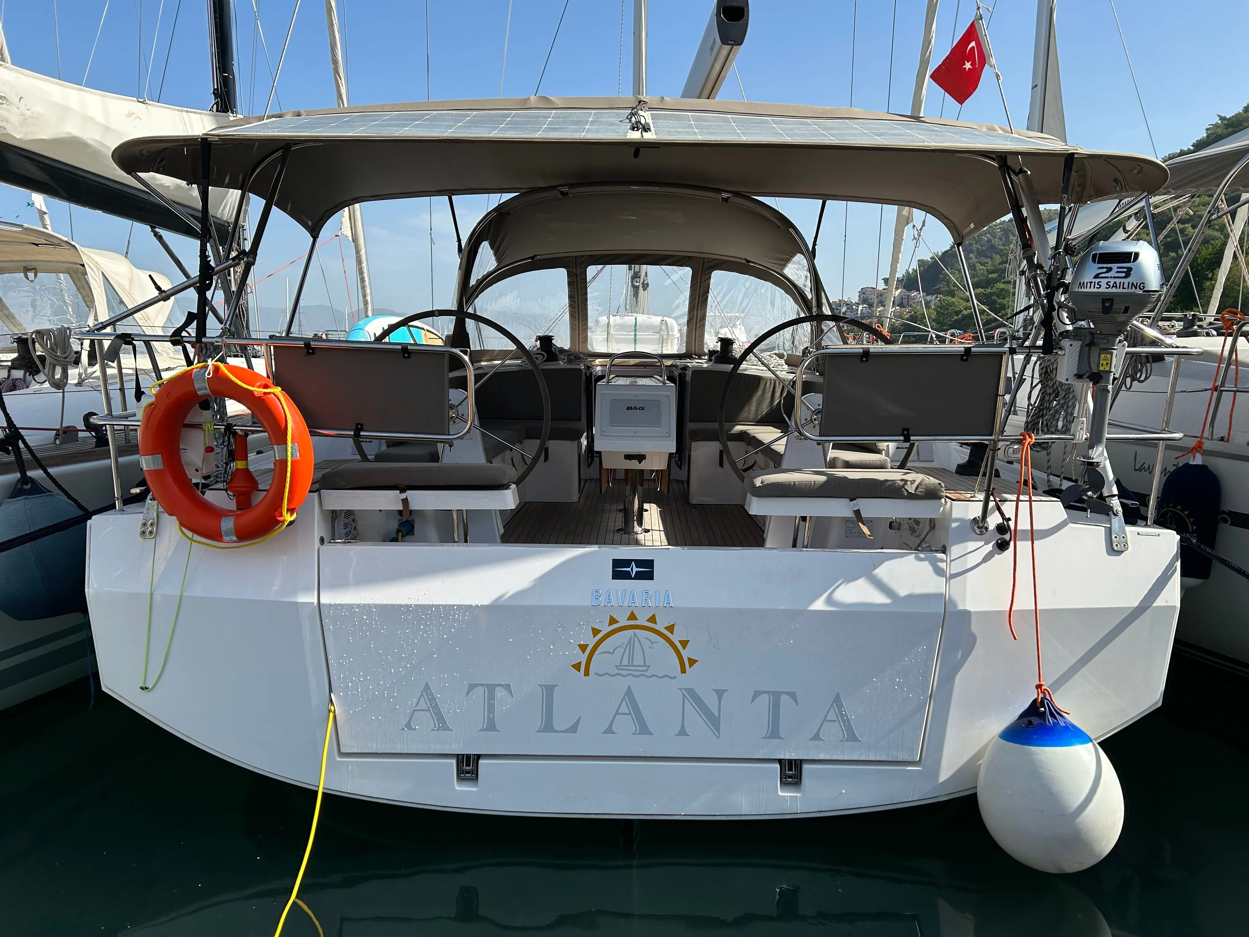 Fethiye Kiralık Bavaria C42 12.38m Yelkenli Yat - Fotoğraf 1