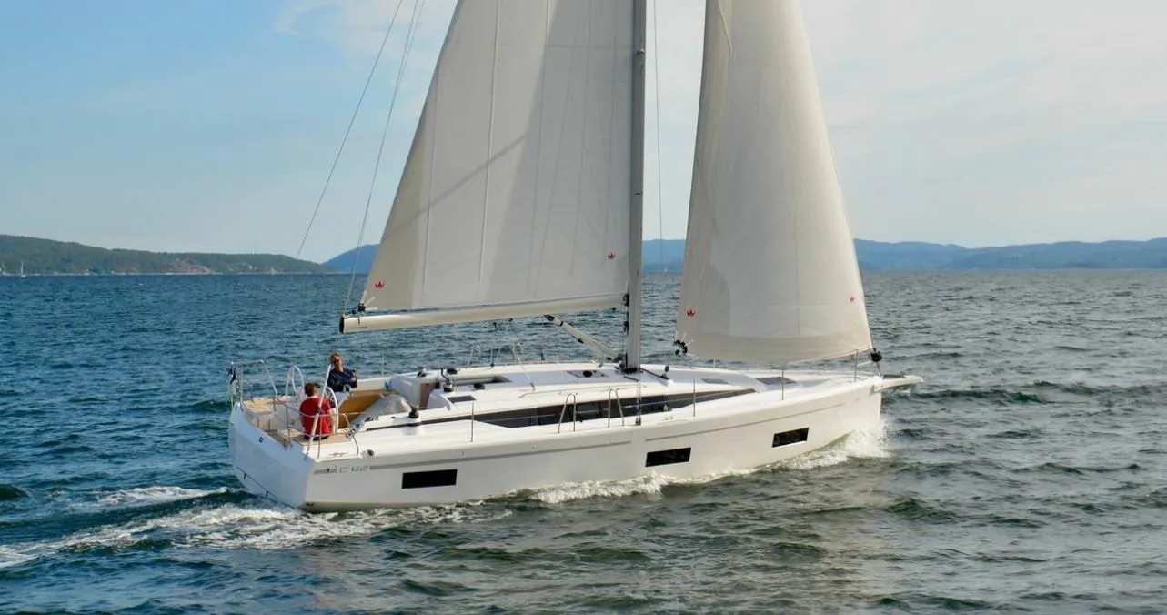 Göcek Kiralık Bavaria C42 12.4m Yelkenli Yat - Fotoğraf 1