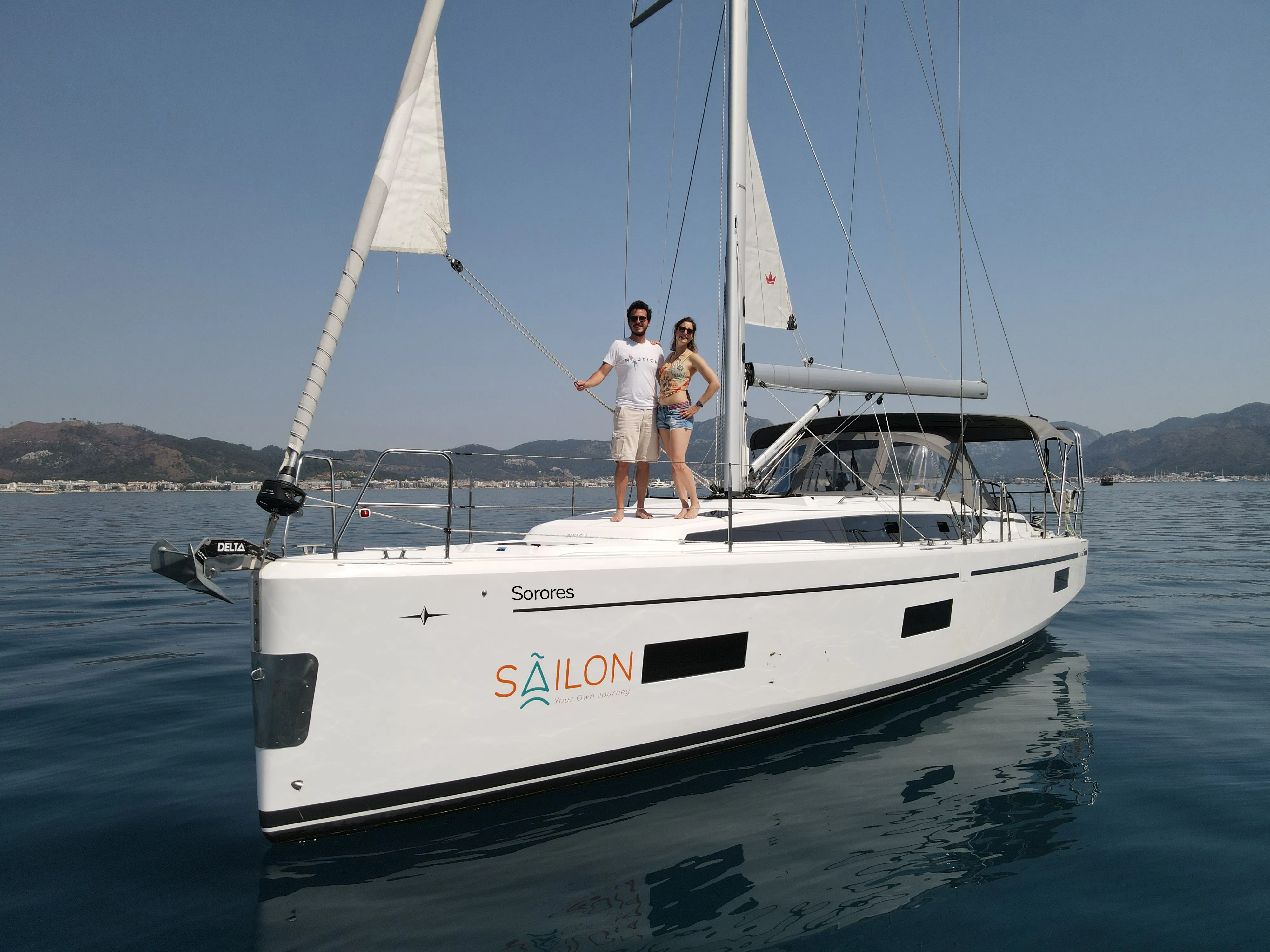 Sorores C42: Konforlu 3 Kabin, Marmaris'te Yelken Keyfi - Fotoğraf 1