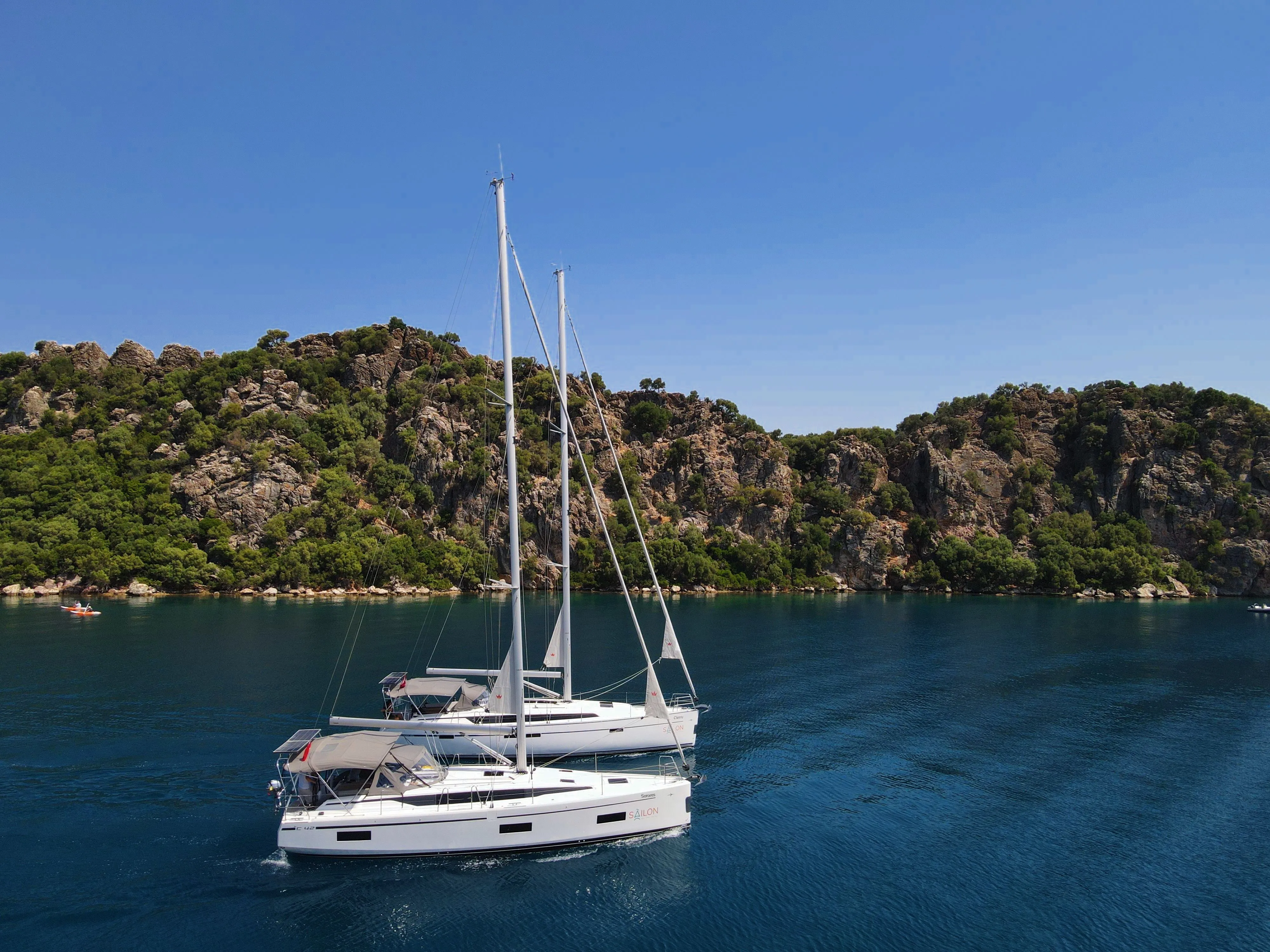 Sorores C42: Konforlu 3 Kabin, Marmaris'te Yelken Keyfi - Fotoğraf 4