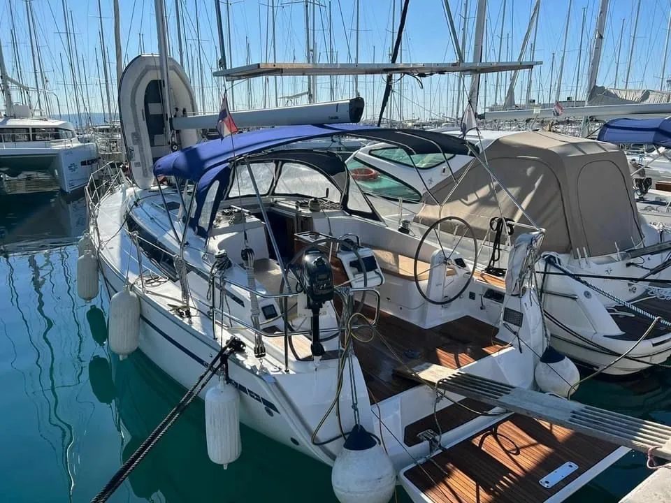 Lana Cruiser 37: Konforlu ve Maceralı Marmaris Yelkeni - Fotoğraf 1