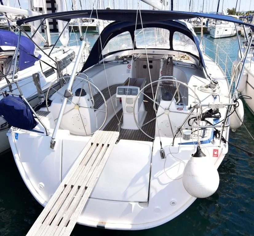 Fethiye 12.35m Kiralık Bavaria Cruiser 40 Yelkenli Yat - Fotoğraf 2