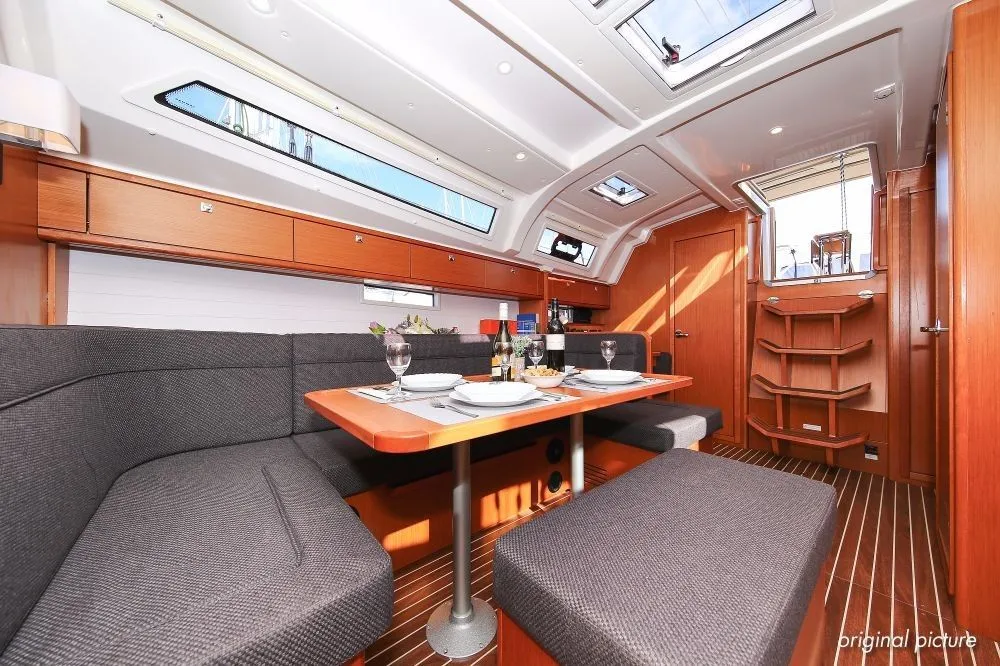 Fethiye 12.35m Kiralık Bavaria Cruiser 41 Yelkenli Yat - Fotoğraf 5
