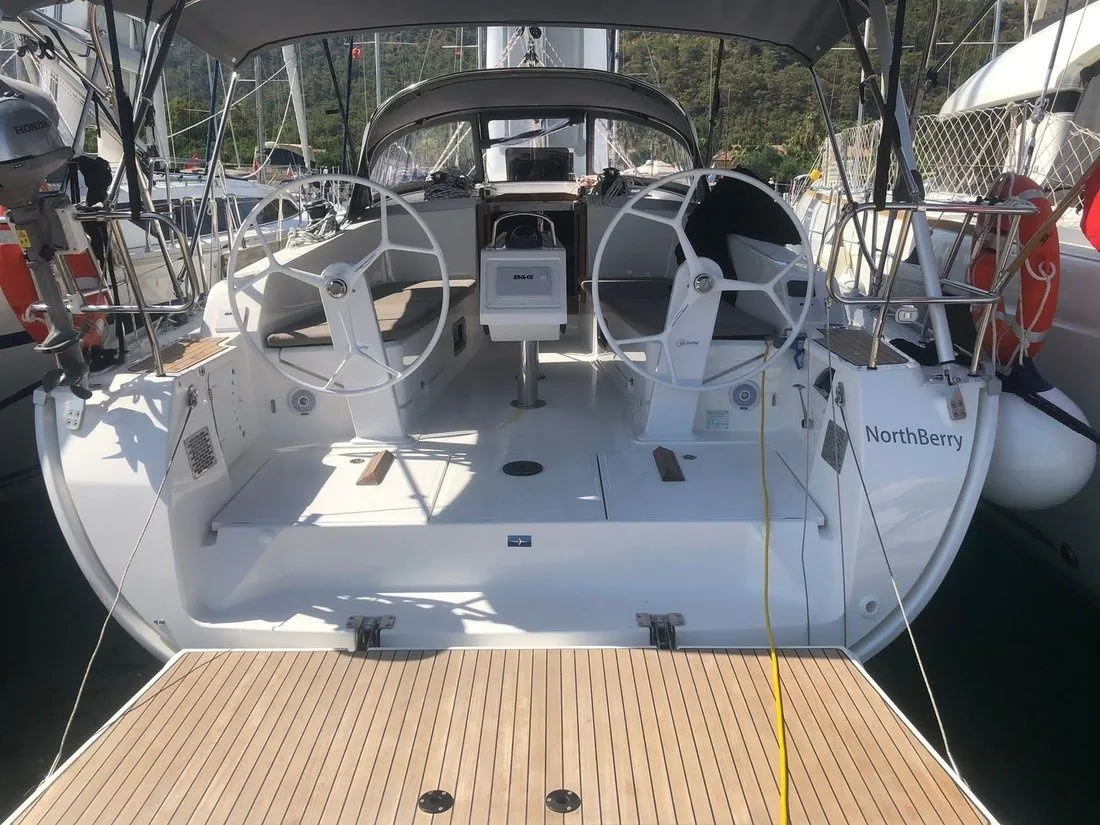 12.35м аренда Bavaria Cruiser 41 в Гёчек - Fotoğraf 1