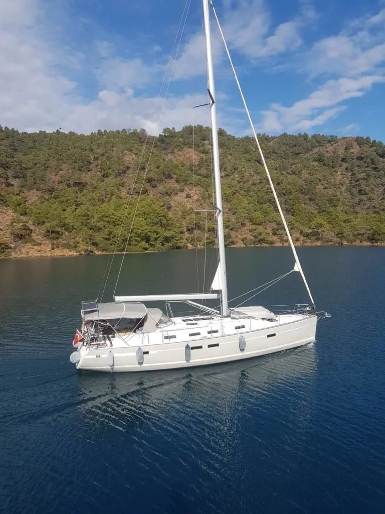 Explore Fethiye on a 14.27m Rental Sailing Yacht - Fotoğraf 3