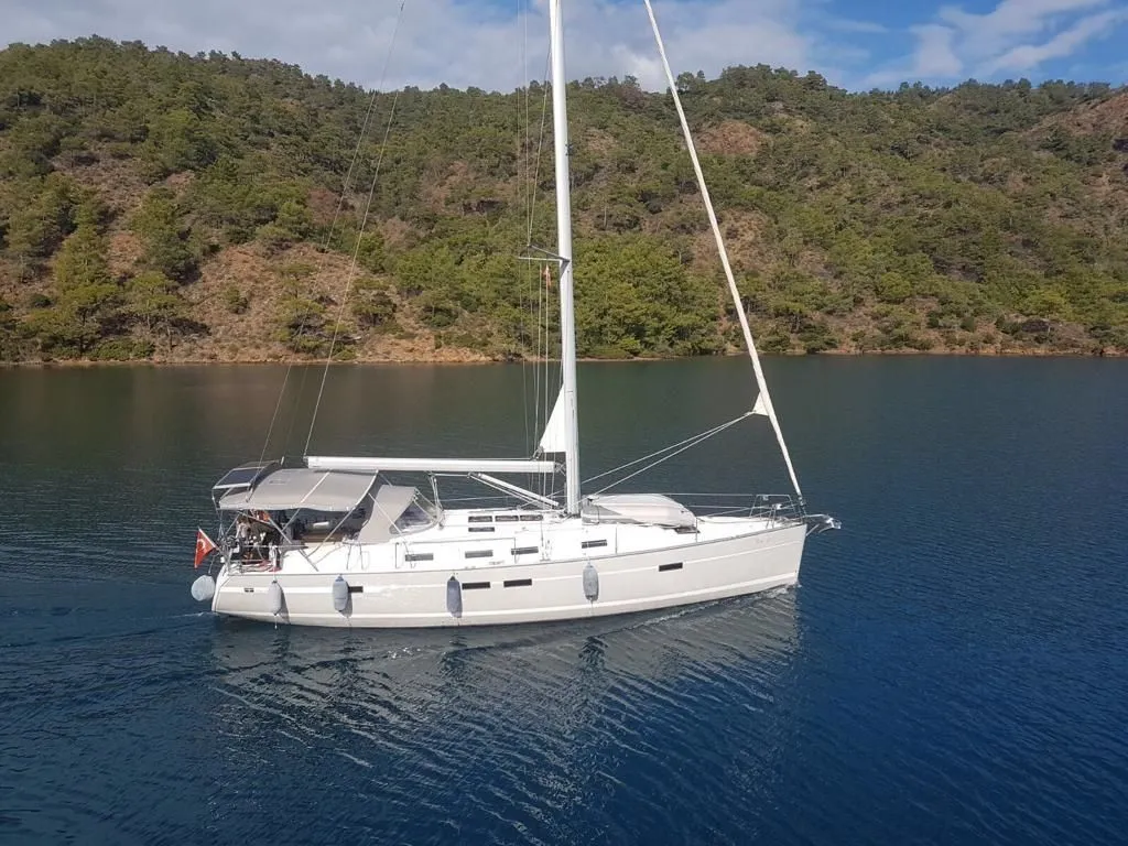 Explore Fethiye on a 14.27m Rental Sailing Yacht - Fotoğraf 1