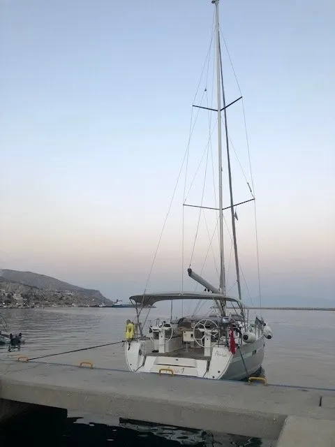 Aura 1: Spacious Cruiser with 3 Toilets & Oven - Fotoğraf 4