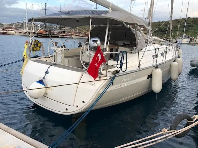 Aura 1: Spacious Cruiser with 3 Toilets & Oven - Fotoğraf 5