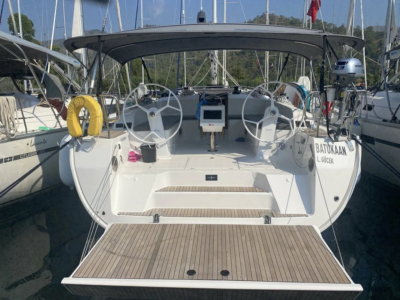 Charter a 14.27m Bavaria Cruiser 46 in Göcek - Fotoğraf 1