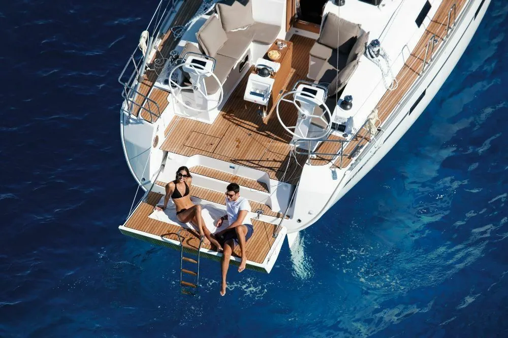 Göcek 14.27m Kiralık Yelkenli Yat Bavaria Cruiser 46 - Fotoğraf 4