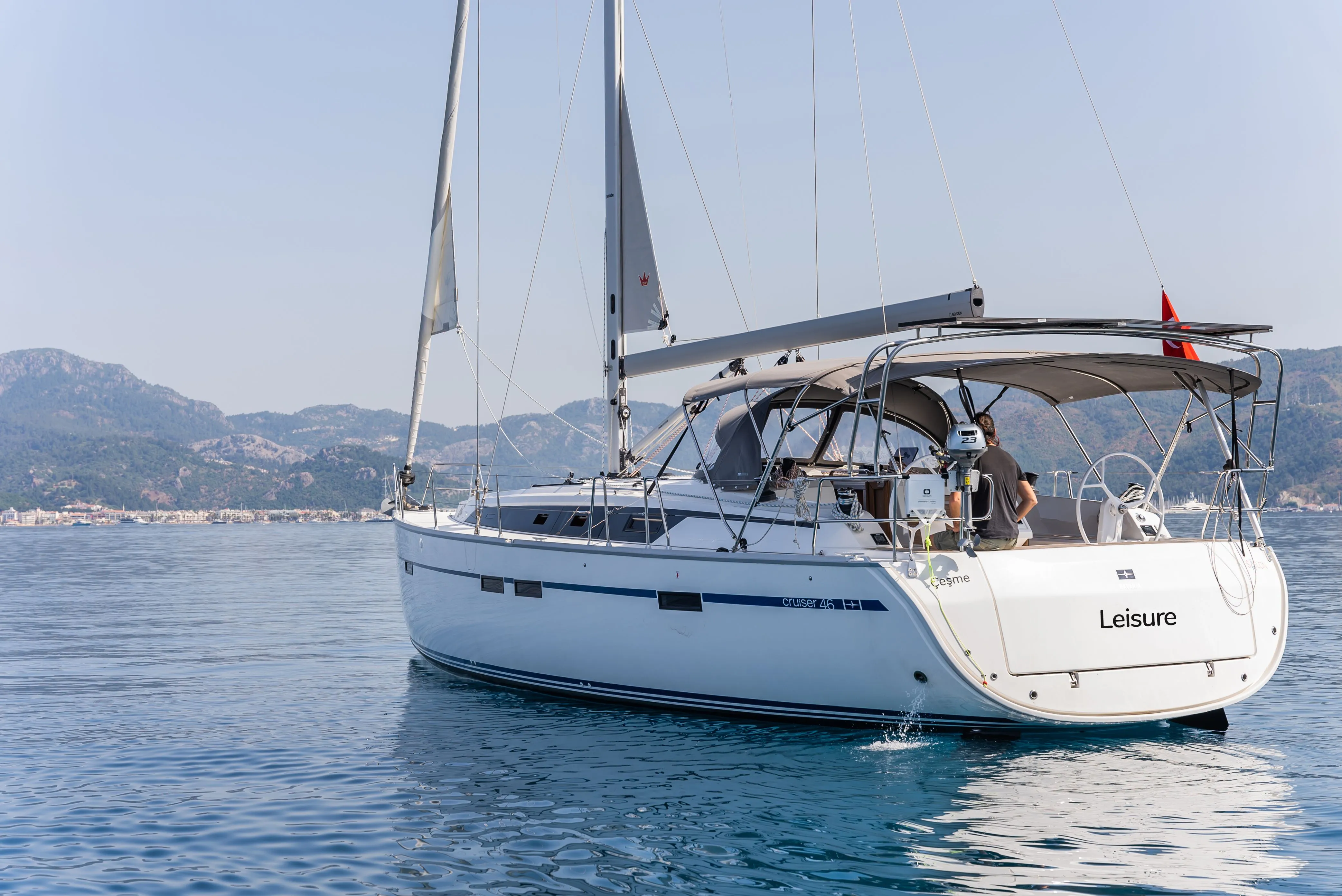 Leisure Cruiser 46: Konforlu ve Geniş Yelken Keyfi - Fotoğraf 1