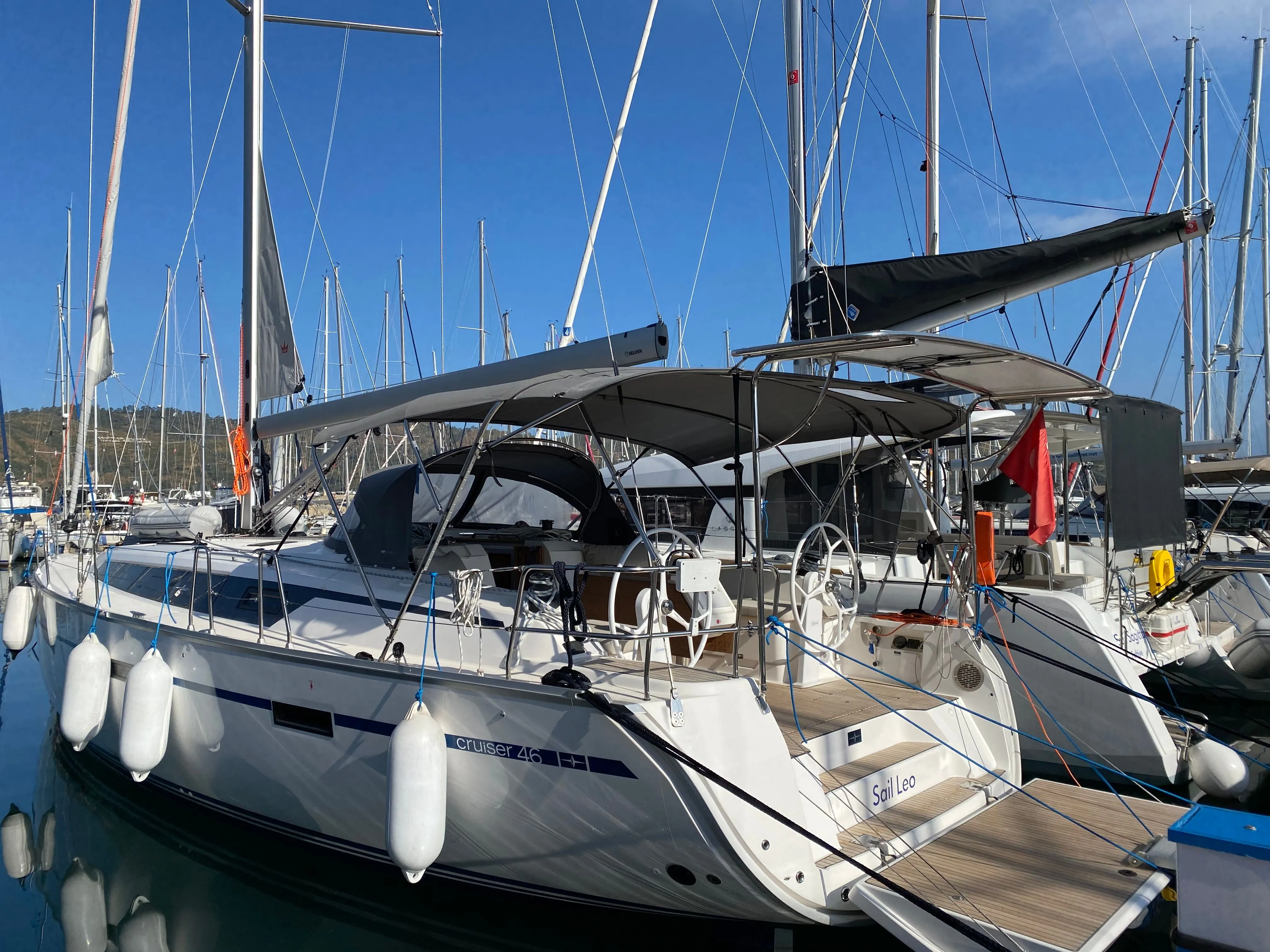 14.27m Fethiye Bavaria Cruiser 46 Hire - Fotoğraf 3