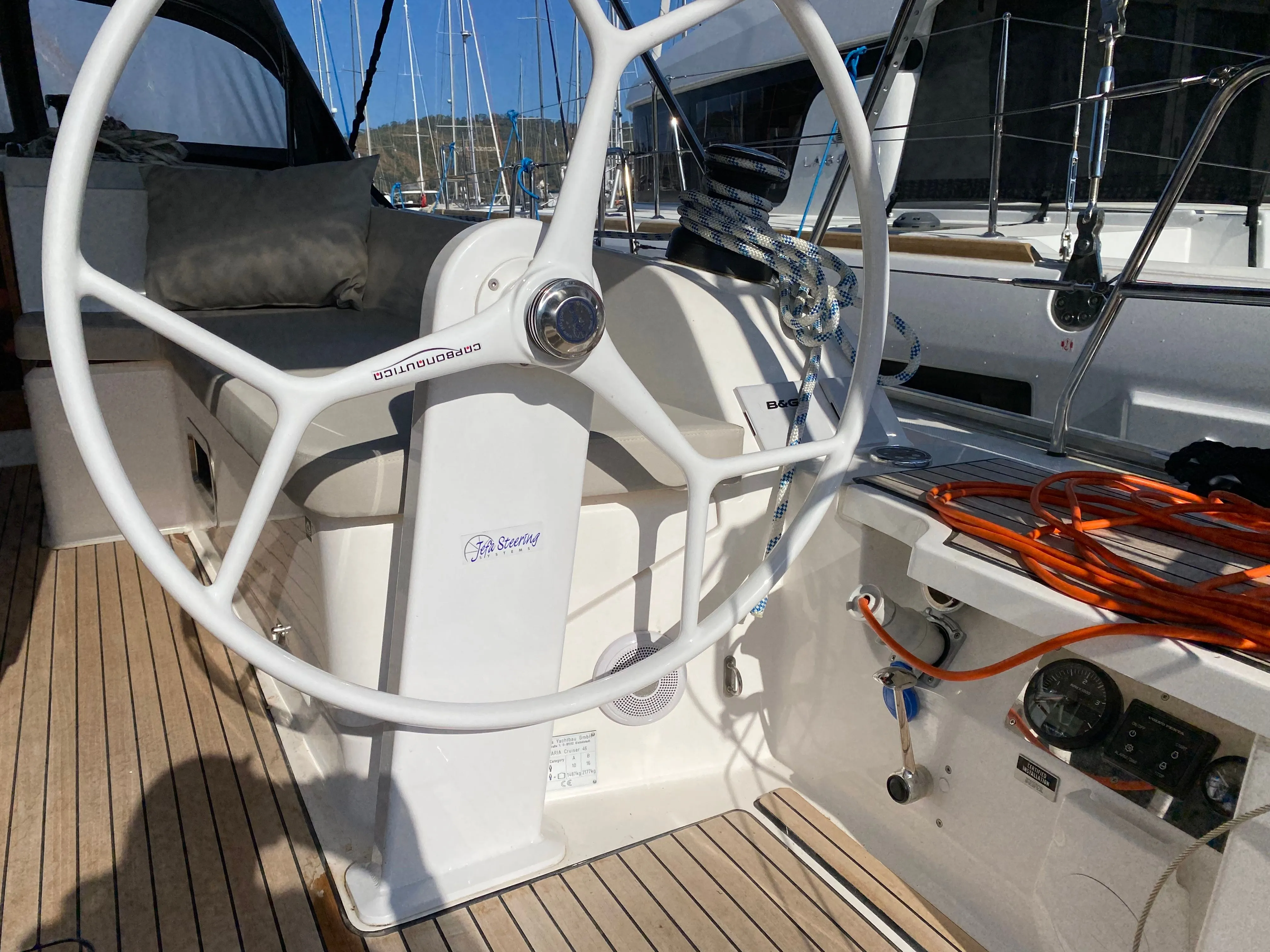 14.27m Fethiye Bavaria Cruiser 46 Hire - Fotoğraf 5