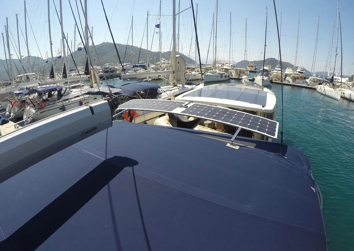 Göcek 14.99m Kiralık Yelkenli Yat Bavaria Cruiser 51 - Fotoğraf 5