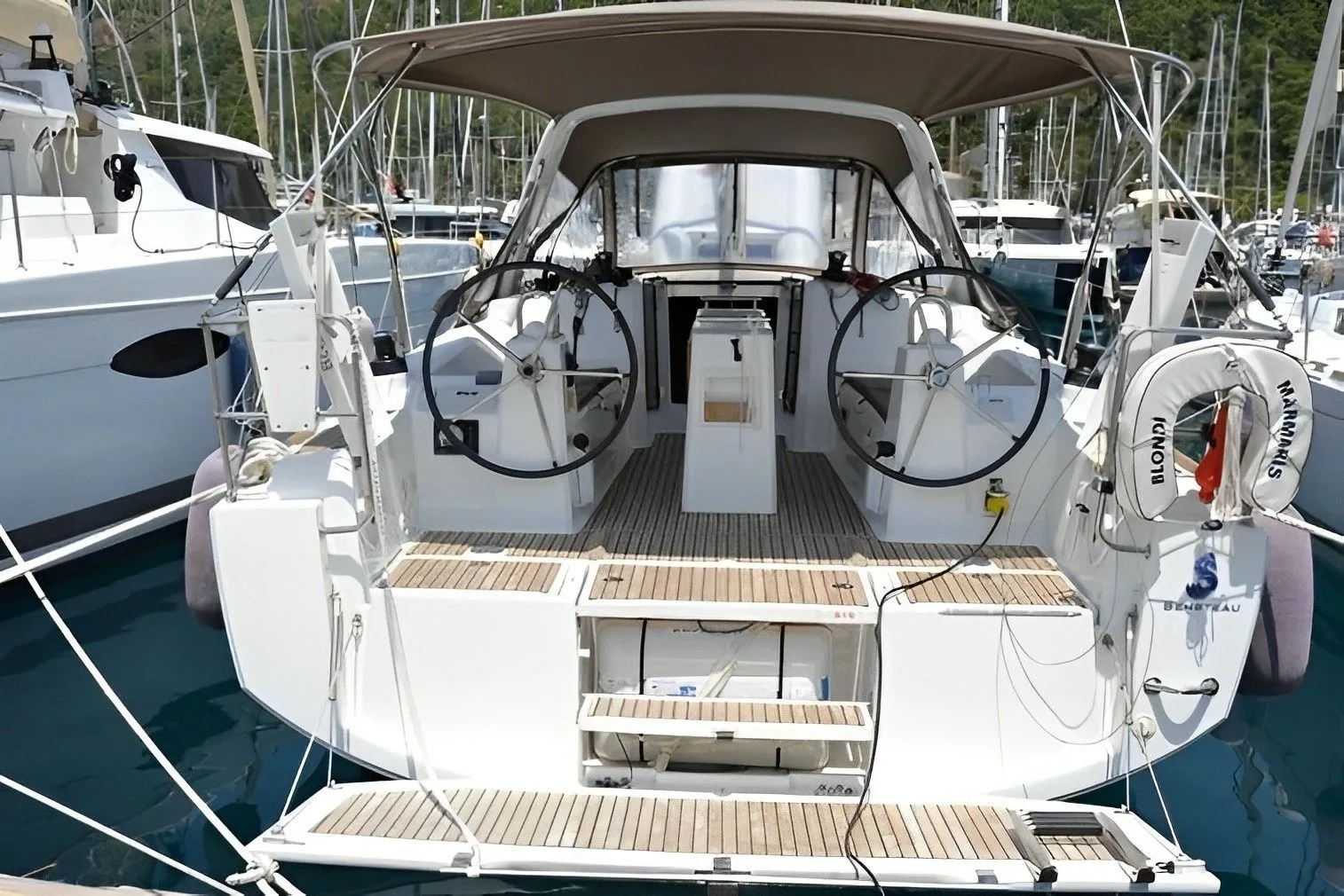 Marmaris 10.45m Kiralık 3 Kabinli Yelkenli Yat - Fotoğraf 1