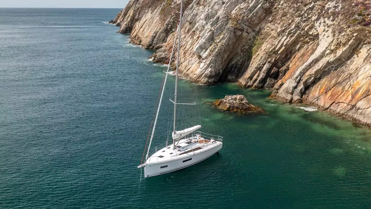 Kliun: Beneteau Oceanis 37.1 — Комфорт и стиль в Мармарисе - Fotoğraf 5
