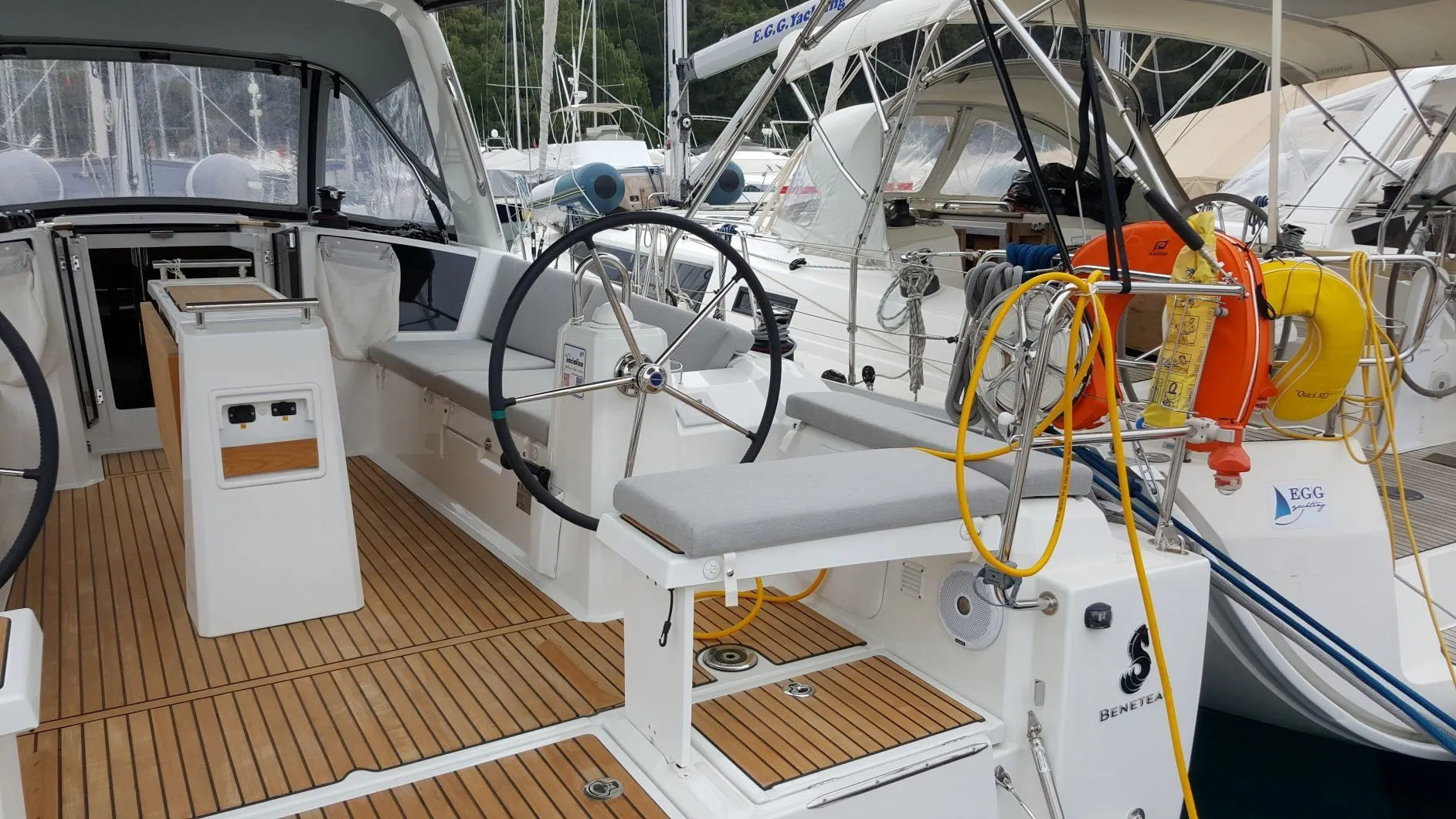 Göcek 11.5m Kiralık Beneteau Oceanis 38 Yelkenli Yat - Fotoğraf 3