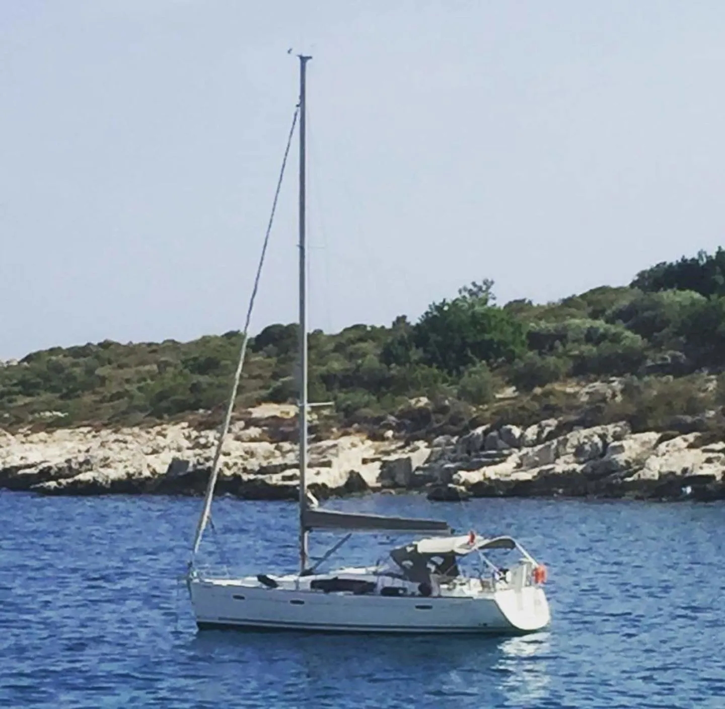 Marmaris Kiralık 2 Kabinli 12.15m Yelkenli Yat - Fotoğraf 3