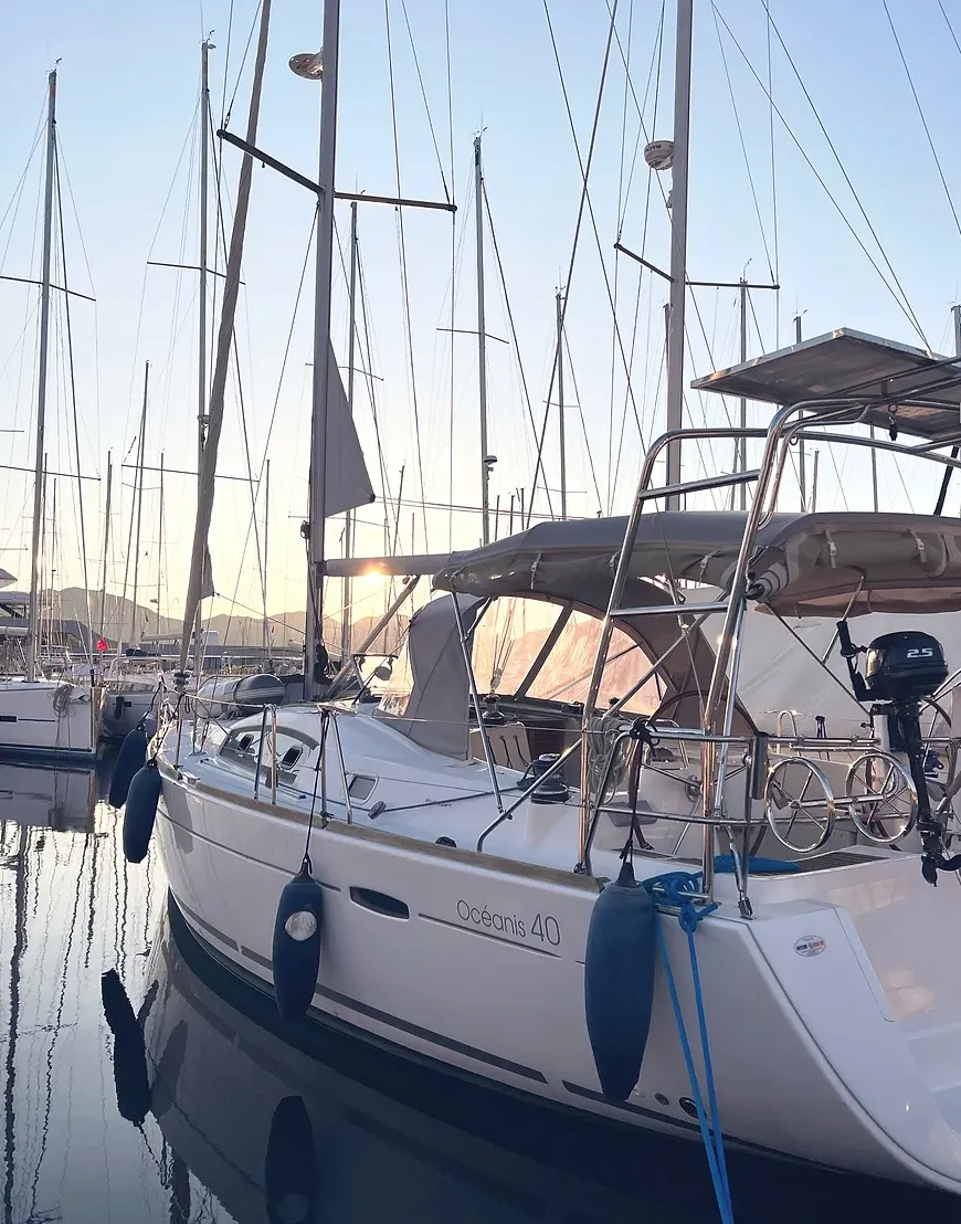 Marmaris 12.17m Kiralık 3 Kabinli Yelkenli Yat - Fotoğraf 3