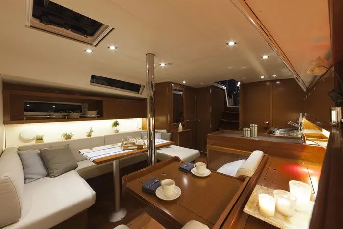 12.43m Göcek Sailing Yacht Beneteau Oceanis 41 Hire - Fotoğraf 4