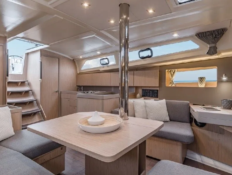 Арендуйте 12.43м Beneteau Oceanis 41.1 в Гёчек - Fotoğraf 5