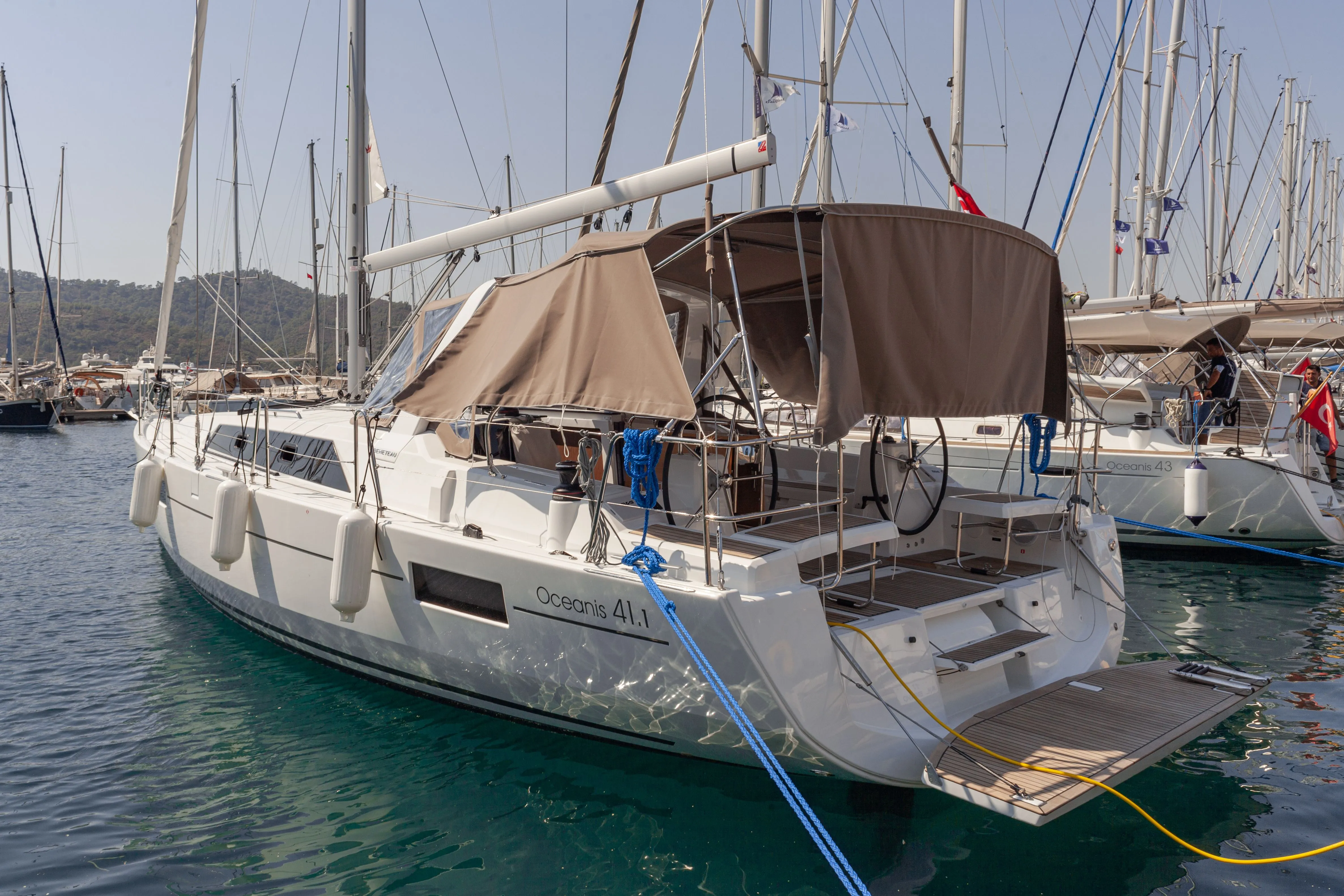 Explore Orhaniye on a 12.43m Rental Boat - Fotoğraf 1