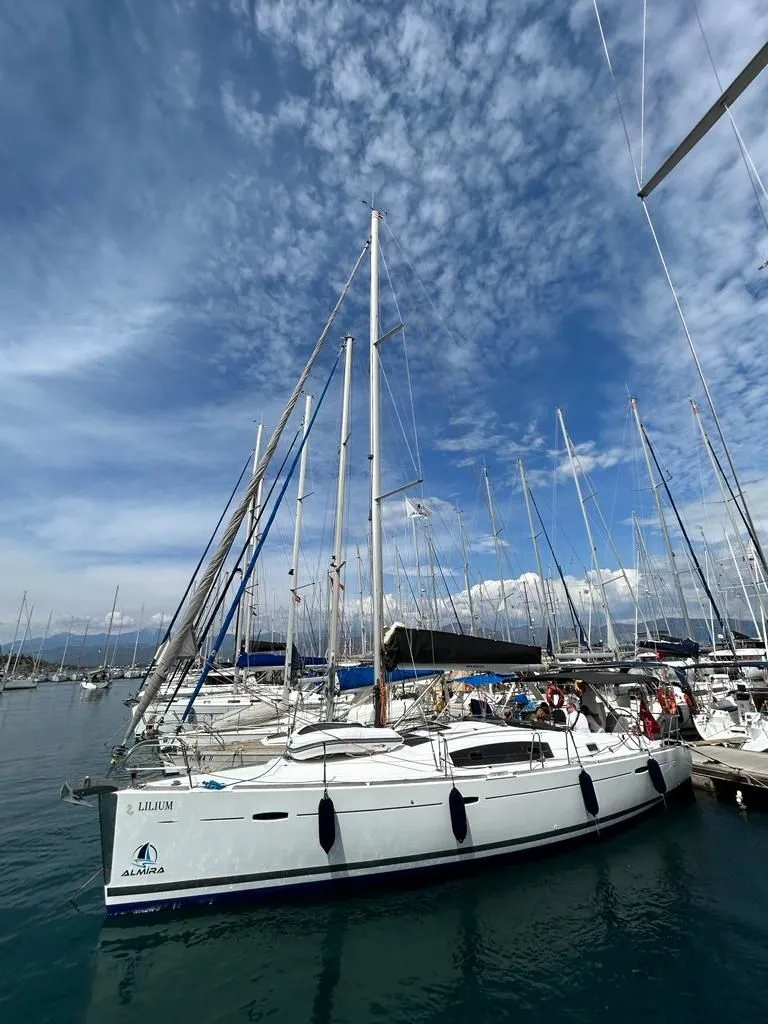 Взять в чартер 13.1м Beneteau Oceanis 43 в Фетхие - Fotoğraf 3