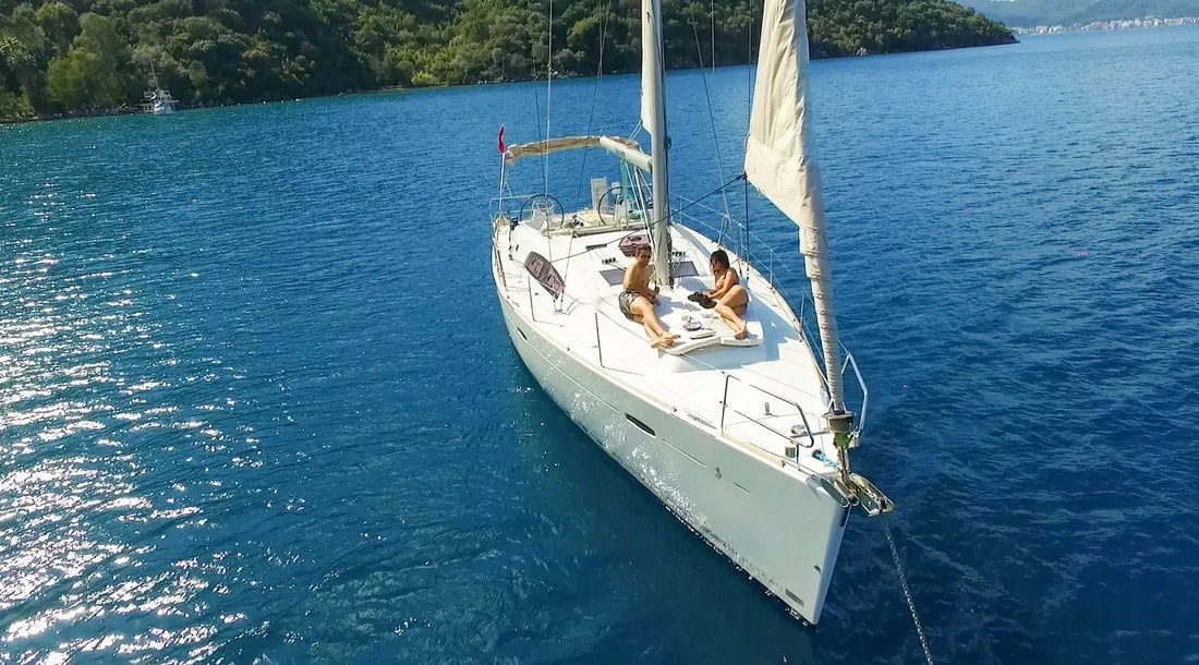 Charter a 13.13m Sailing Yacht in Marmaris - Fotoğraf 5