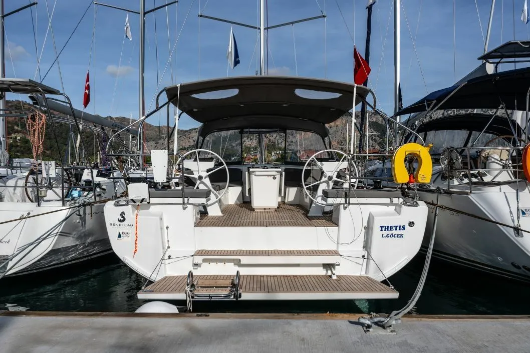 14.6м аренда Beneteau Oceanis 46.1 парусная яхта в Гёчек - Fotoğraf 1