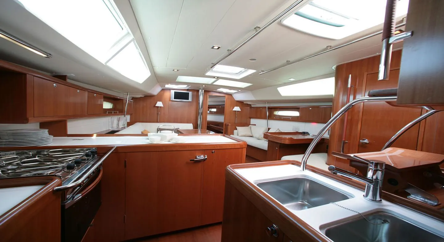 Взять в чартер 15.42м Beneteau Oceanis 50 в Мармарис - Fotoğraf 5