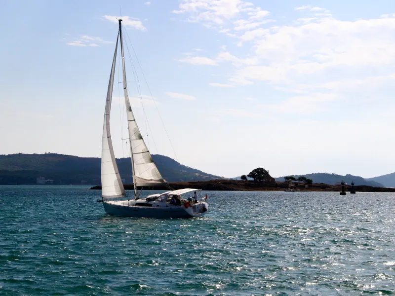 Explore Marmaris on a 14.98m 5 Cabin Sailing Yacht Rental - Fotoğraf 5