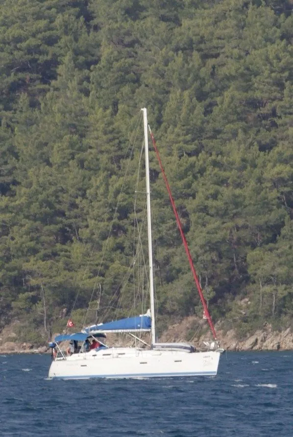 Explore Orhaniye on a 11m Rental Beneteau Oceanis Clipper 373 - Fotoğraf 5