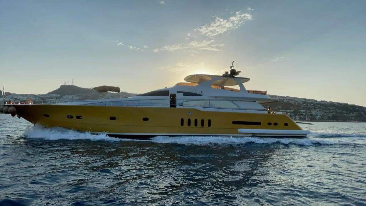 Vedo B: Bodrum’da 32m Lüks Motor-Yat Deneyimi - Fotoğraf 2
