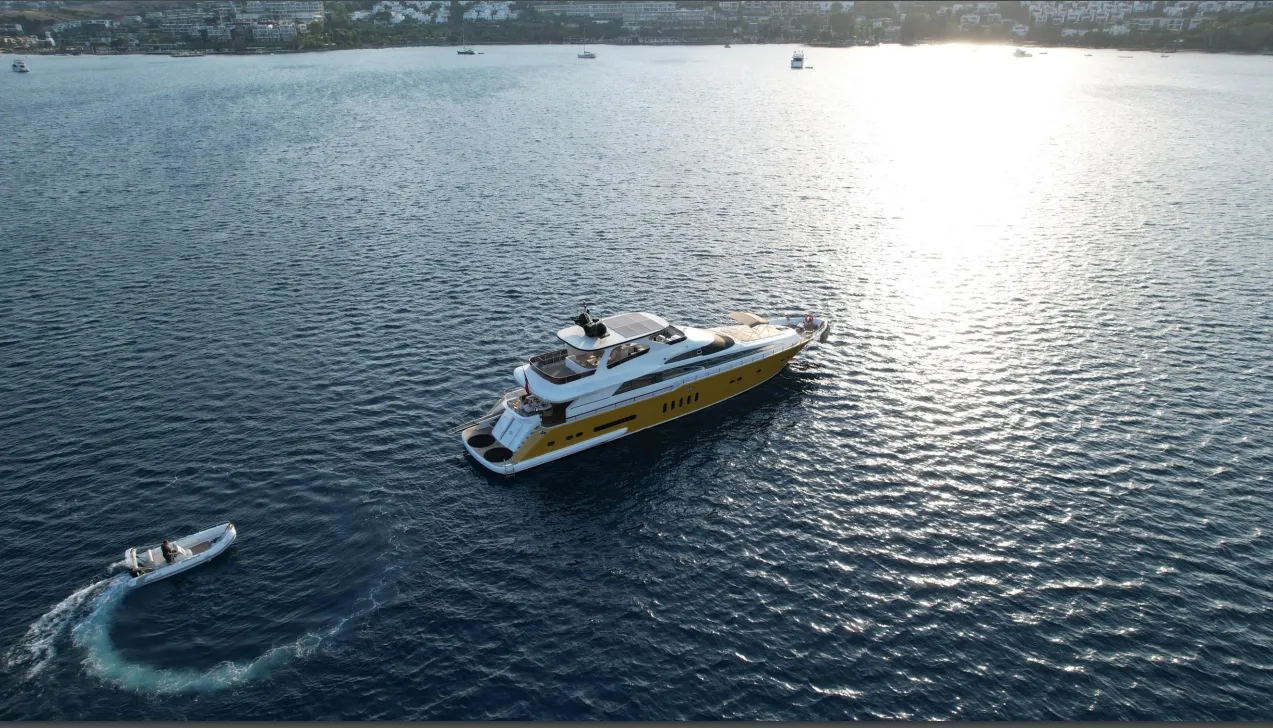 Vedo B: Bodrum’da 32m Lüks Motor-Yat Deneyimi - Fotoğraf 3
