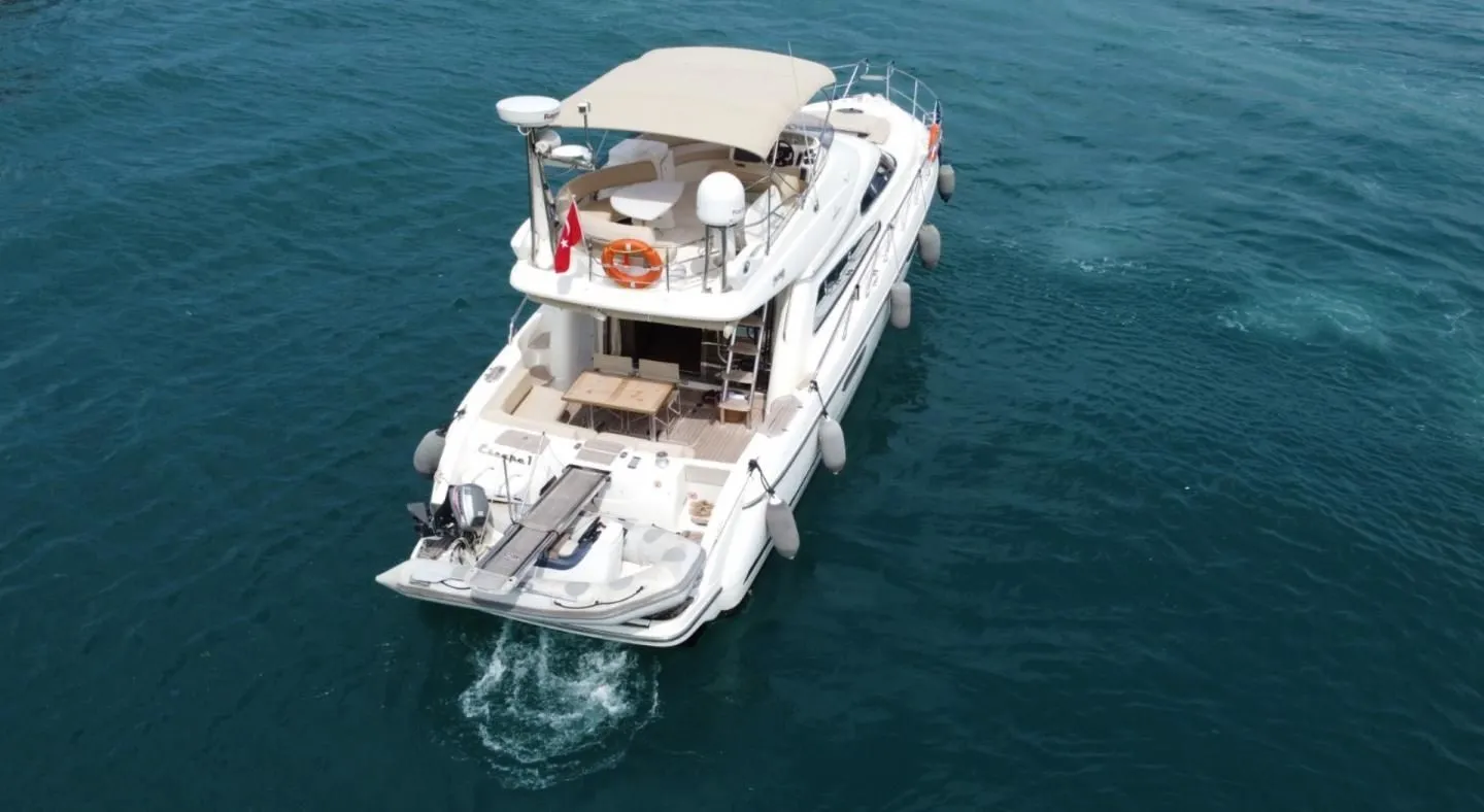 Bodrum Kiralık 3 Kabinli 15.25m Motoryat - Fotoğraf 4