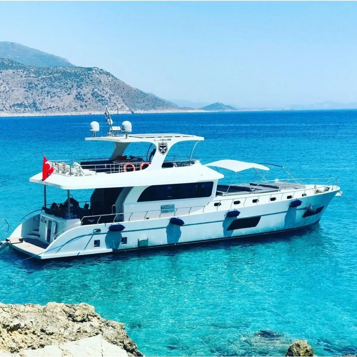 Bodrum 20m Kiralık 3 Kabinli Motoryat - Fotoğraf 2