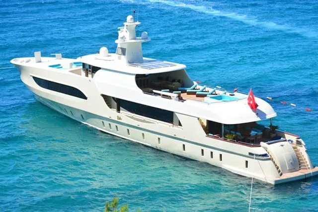 Bodrum 47.5m Kiralık 5 Kabinli Motoryat - Fotoğraf 1