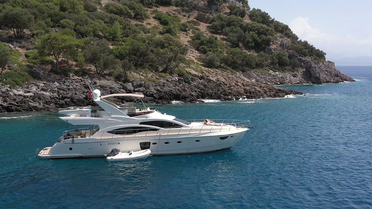 Rent a 22m Motor Yacht in Göcek - Fotoğraf 5