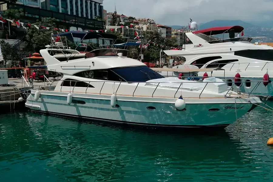 Alanya Kiralık 16m Tekne - Fotoğraf 4
